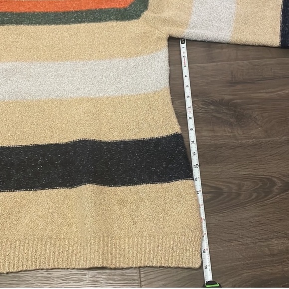 Women’s Ellison Wide Crew Neck Sweater, Size M - Picture 4 of 6